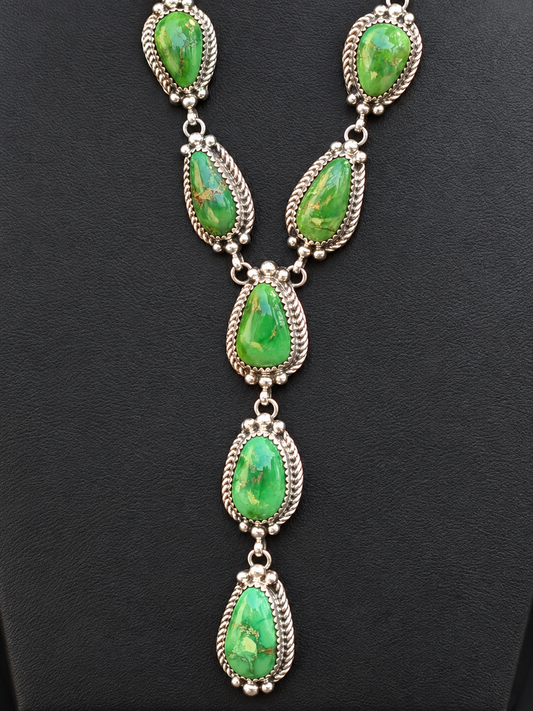 Native American, Hand-Made 25" Emerald valley & Sterling Silver Lariat