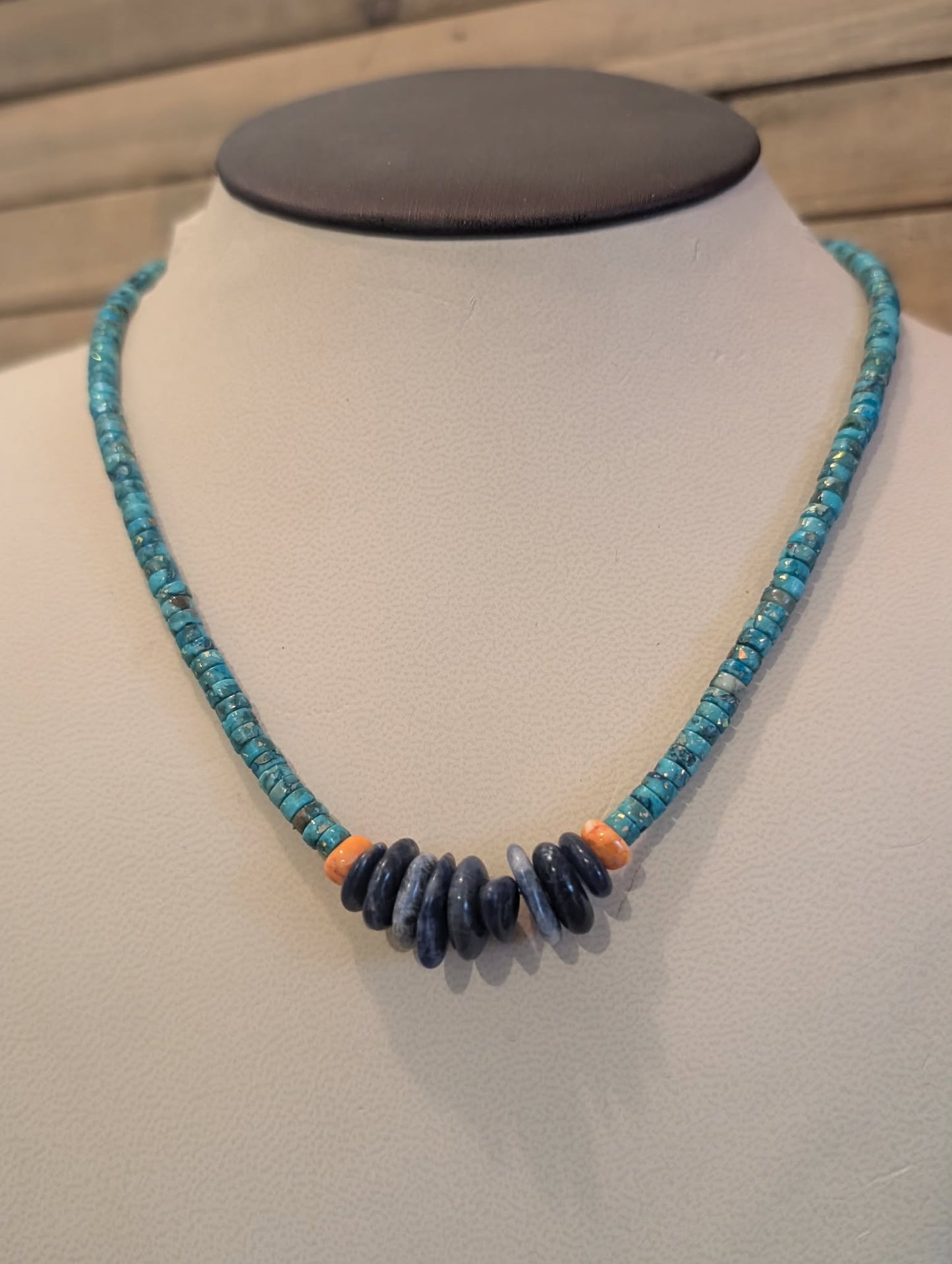Beaded necklace turquoise & lapis