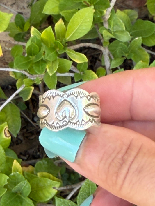 Native American Handmade Heart sclaped Sterling Silver Ring